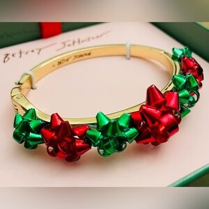 BETSEY JOHNSON Gold-Tone Red & Green Metallic Christmas Bow Hinged Bracelet NWT